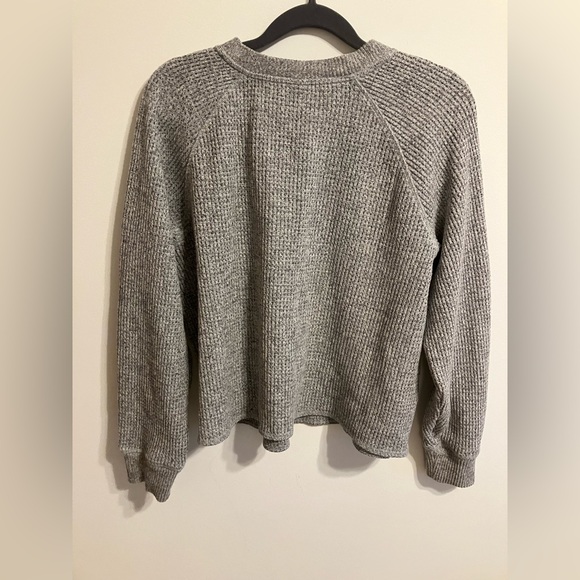 Old Navy Plush Waffle-Knjt Henley Top Grey Womens size Small - Picture 11 of 13